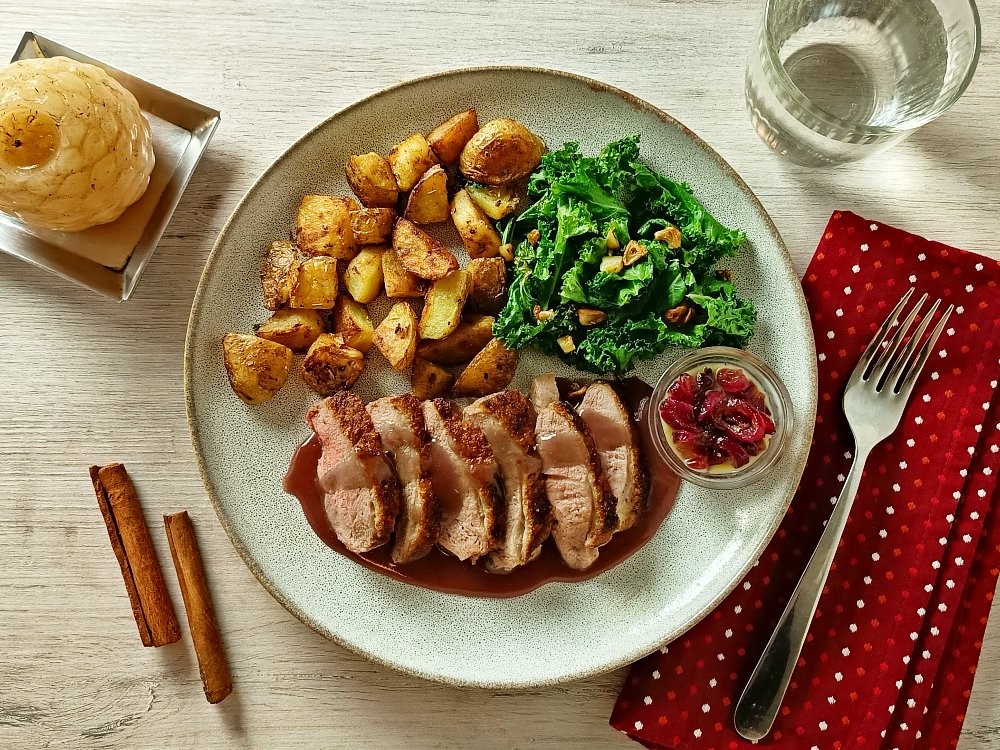 Krosse Entenbrust mit würziger Sauce