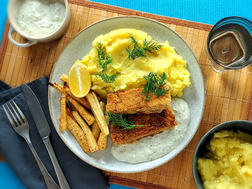 Panierter Tofu mit Kartoffelpüree