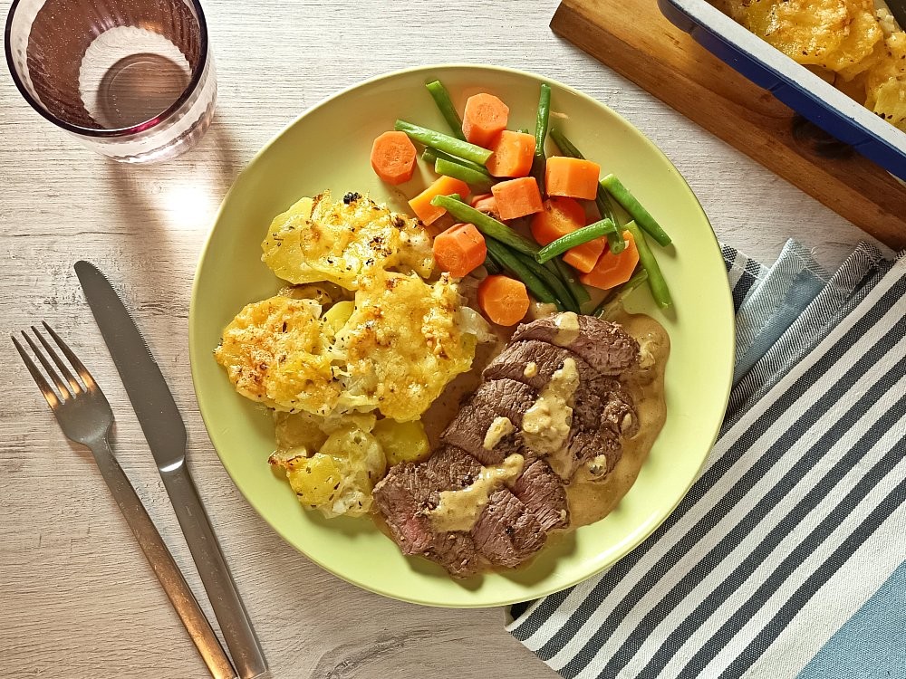 Rinderhüftsteak mit Kartoffelgratin (Abo-Premium-Gericht)