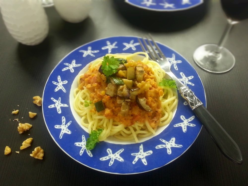 Spaghetti mit Linsen-Pastasauce