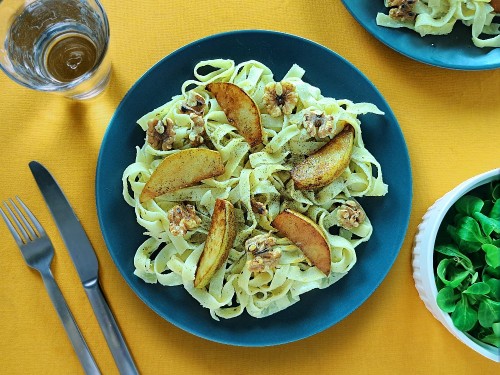 Tagliatelle in Ziegenkäsesauce