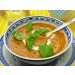 Tomaten-Mais-Suppe mit roten Linsen und frischem Basilikum